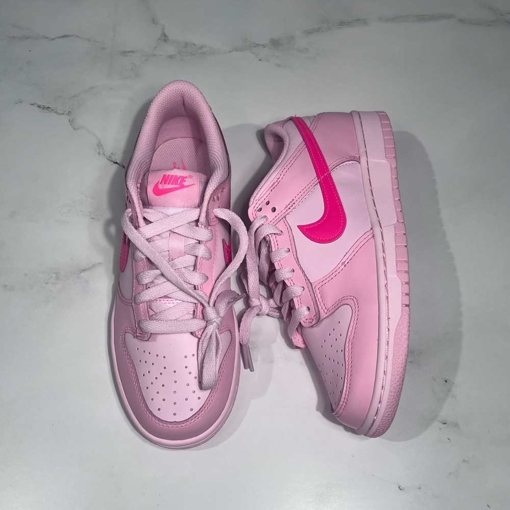 Nike Dunk Low Triple Pink Sneakers